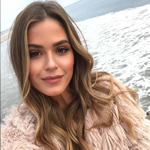 JoJo Fletcher's clothing line