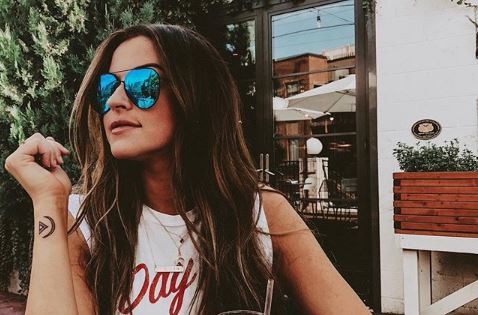 Tia Booth Instagram pic