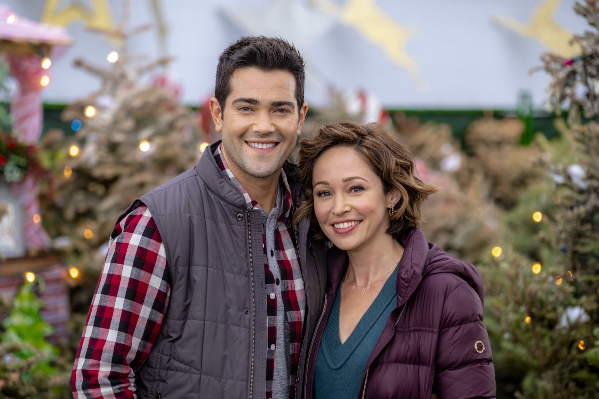 Photo: Jesse Metcalfe, Autumn Reeser Credit: ©2019 Crown Media United States LLC/Photographer: Allister Foster