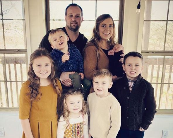 Anna and Josh Duggar with kids Instagram