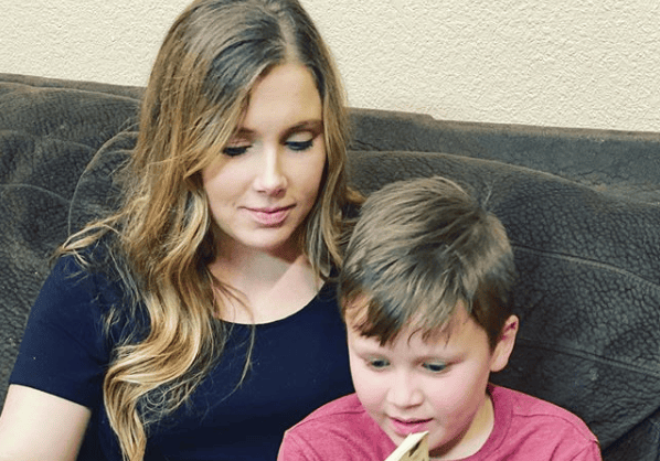 Anna Duggar, Instagram