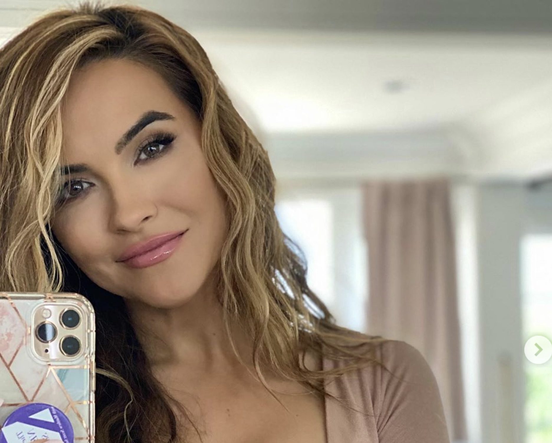 Chrishell Stause, Selling Sunset-https://www.instagram.com/p/B_6Ct-8HuDM/