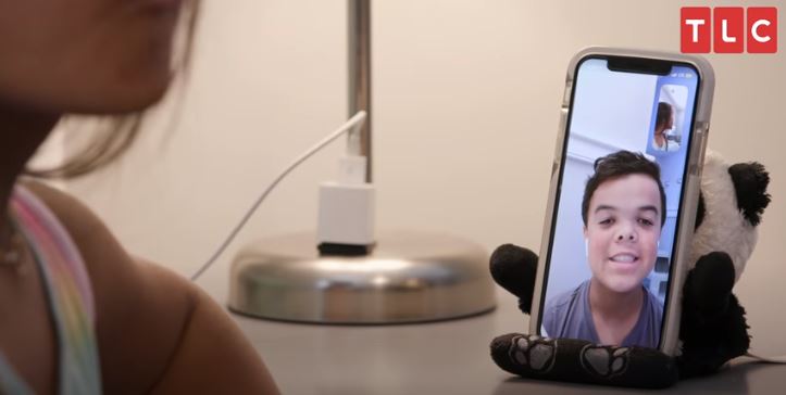 Lucca and Emma 7 Little Johnstons