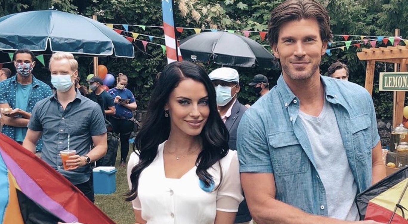 Jessica Lowndes, Christopher Russell, Hallmark-https://www.instagram.com/p/CB_JSHAAuRN/