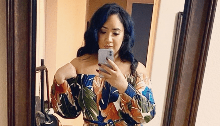 Smothered star Angelica Instagram