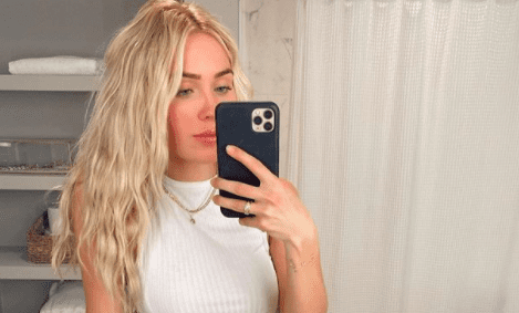 Cassie Randolph from Instagram