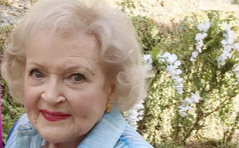 Betty White, Lifetime Christmas Movie-https://www.instagram.com/p/_UljQWA0dP/