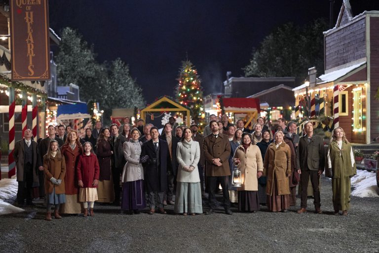 When Calls The Heart Christmas, Hallmark, Photo: Jaeda Lily Miller, Johannah Newmarch, Gracyn Shinyei, Eva Bourne, Aren Buchholz, Pascale Hutton, Kavan Smith, Erin Krakow, Chris McNally, Jack Wagner, Andrea Brooks Credit: ©2019 Crown Media United States LLC/Photographer: Ricardo Hubbs