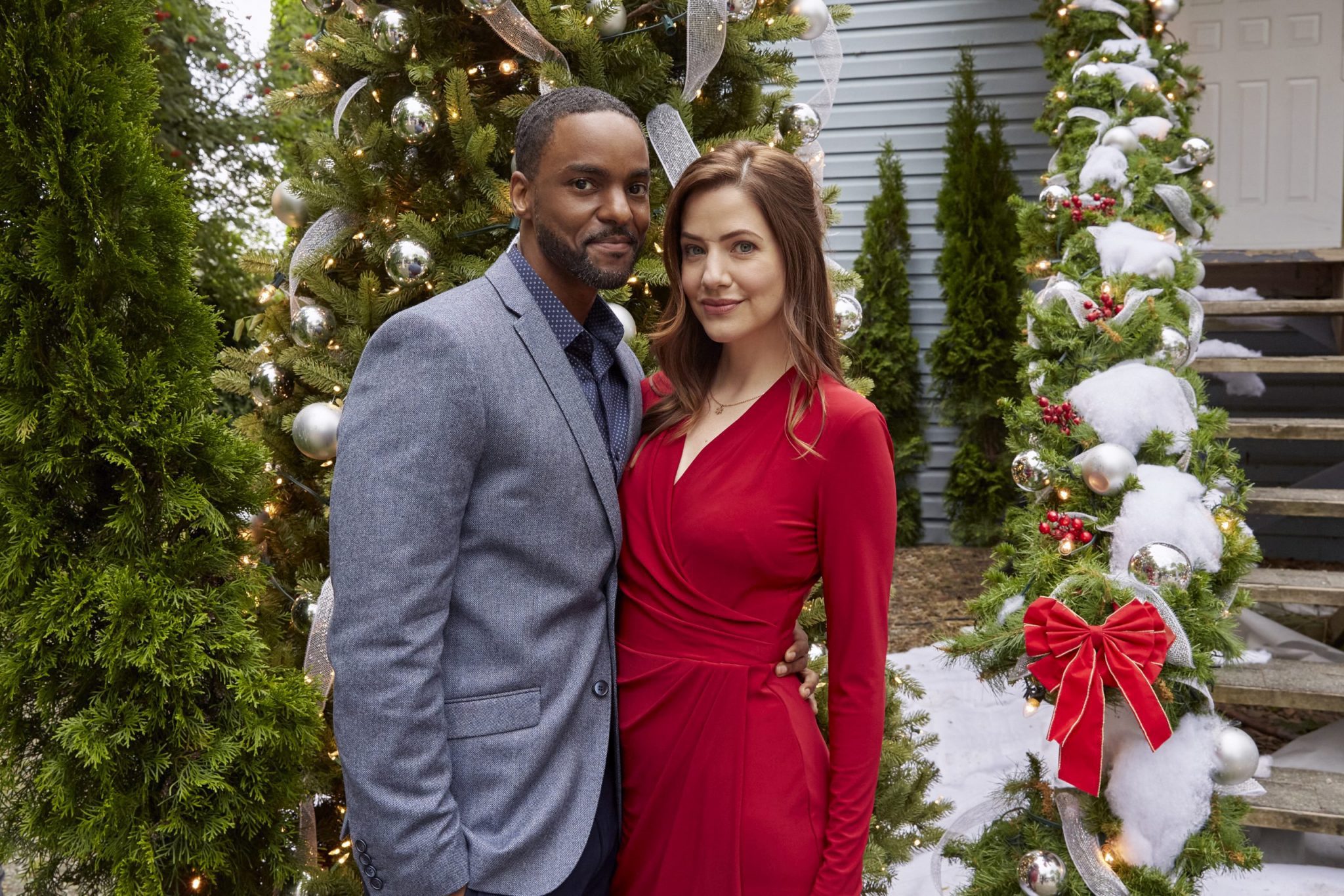 Hallmark, Jingle Bell Bride, Photo: Ronnie Rowe Jr., Julie Gonzalo Credit: ©2020 Crown Media United States LLC/Photographer: Ryan Plummer