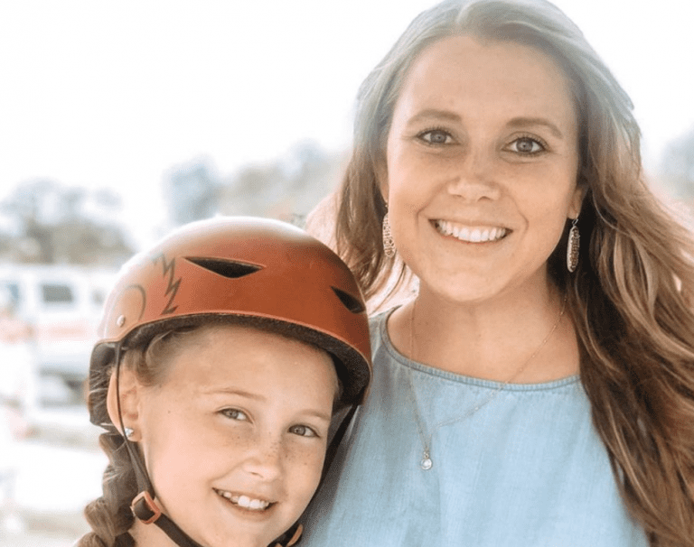 Anna and Mackynzie Duggar