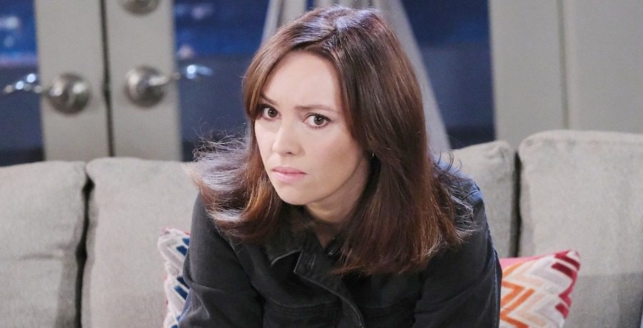 Gwen Rizczech (Emily O'Brien) / NBC