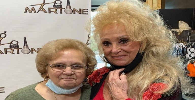 Foxy Grandma, Instagram