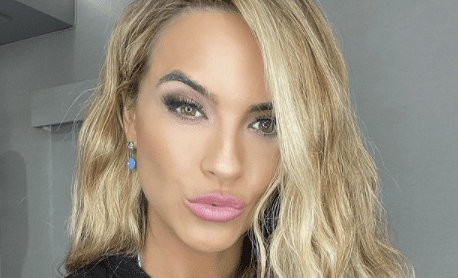 Chrishell Stause Shuts Down Trolls For Poking Fun At Her Divorce