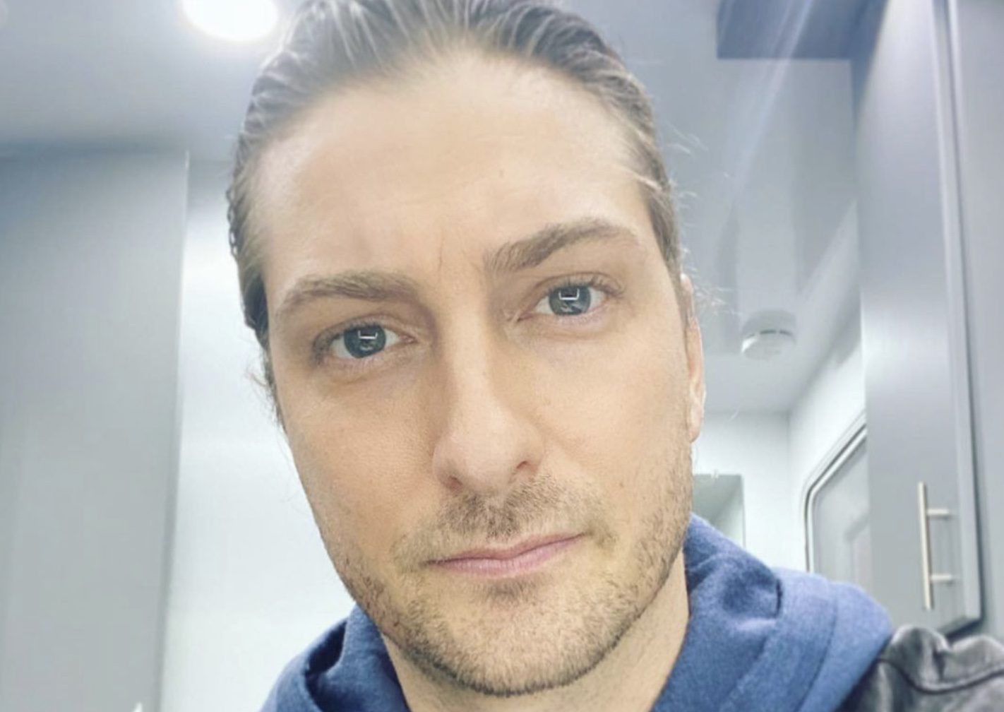 Daniel Lissing-The Rookie-https://www.instagram.com/p/CLF2zoWBAKN/