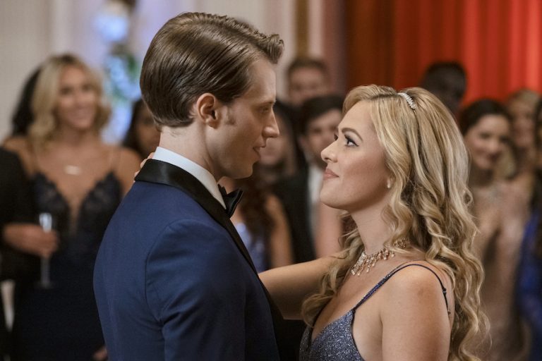 Photo: Jonathan Keltz, Natalie Hall Credit: ©2021 Crown Media United States LLC/Photographer: Courtesy of Johnson Production Group