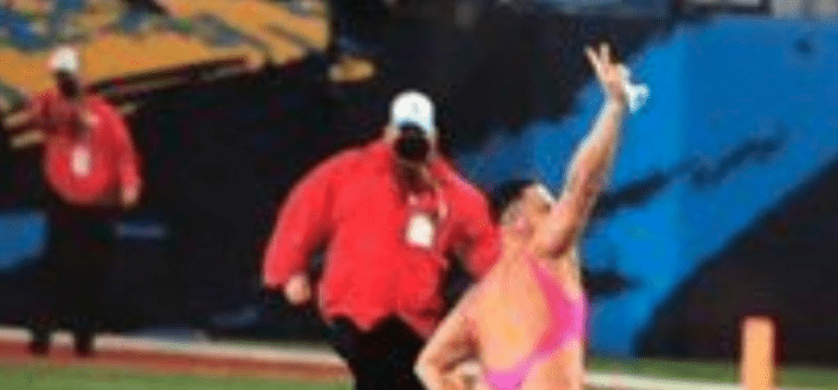 Superbowl Streaker from Twitter