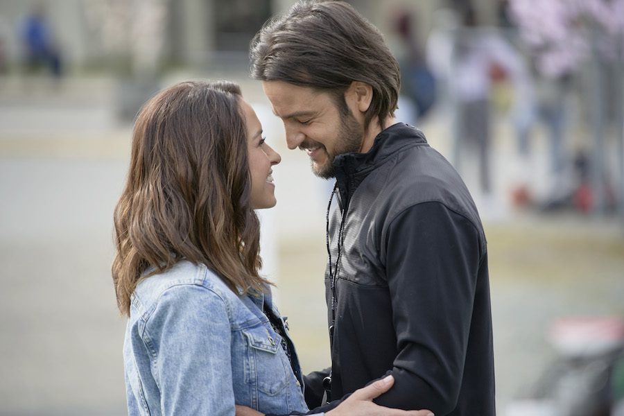 Sweet Carolina, Hallmark, Photo: Lacey Chabert, Tyler Hynes Credit: ©2021 Crown Media United States LLC/Photographer: Luba Popovic