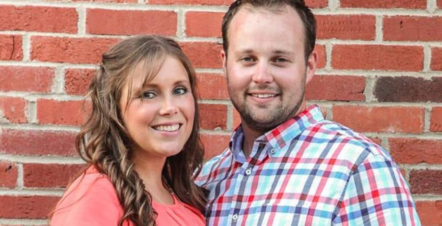 Duggar Family Official Facebook, Josh and Anna Duggar