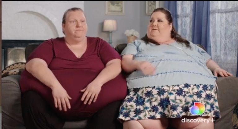 Too Large Vannessa & Meghan