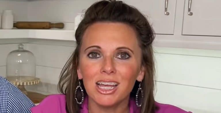 Courtney Waldrop BEGS ‘Sweet Home Sextuplets’ Fans For Help