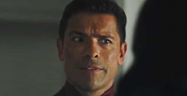 Riverdale - Mark Consuelos Youtube