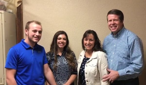 Duggar Family Blog (Josiah and Lauren Duggar, Jim Bob Michelle Duggar)
