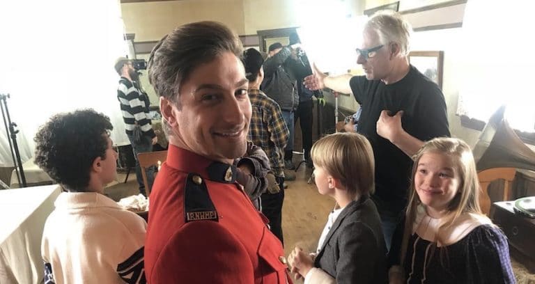 Daniel Lissing-https://www.instagram.com/p/BguxWUWBcgD/