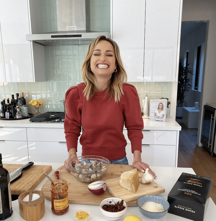 Giada De Laurentiis Hallmark-https://www.instagram.com/p/CMN5PCqnUai/