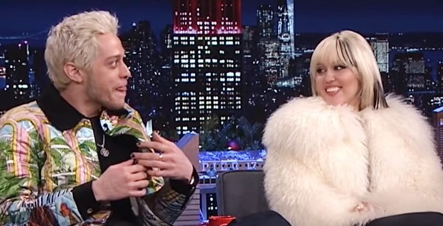 Miley cyrus - pete davidson - jimmy -fallon youtube