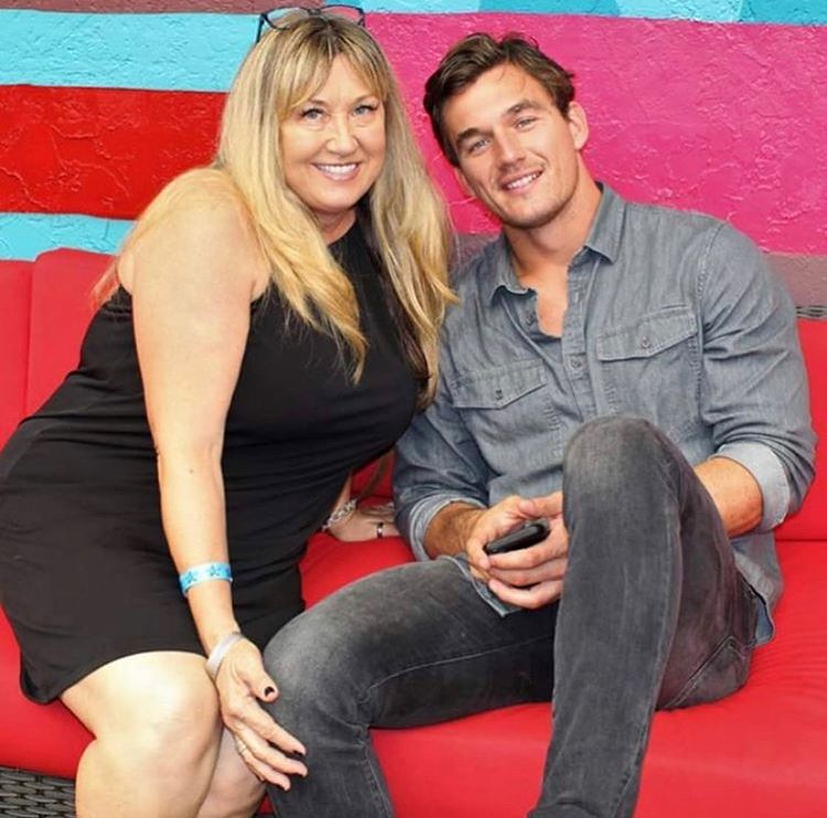 Tyler Cameron, Instagram