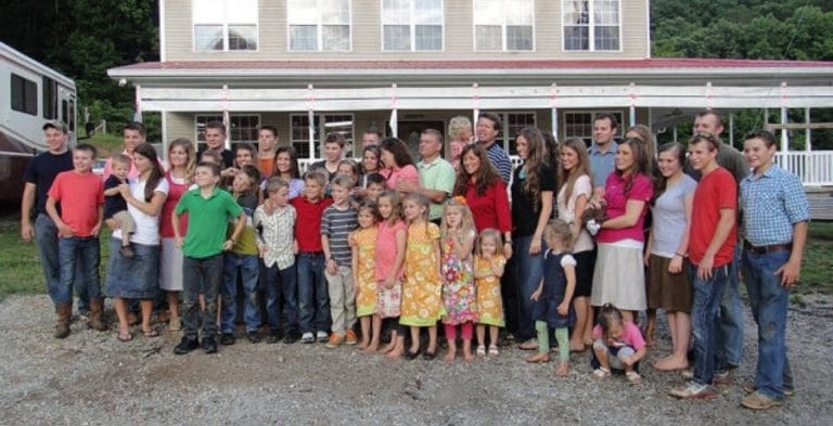 Duggar family blog, featuring the Bates