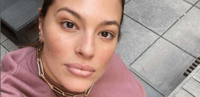 Ashley Graham Gets Mom-Shamed Over Tandem Feeding Photos?