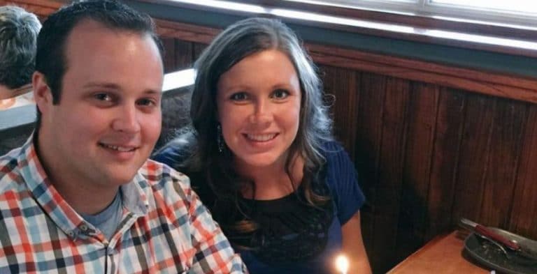 Anna Duggar, Josh Duggar, Facebook