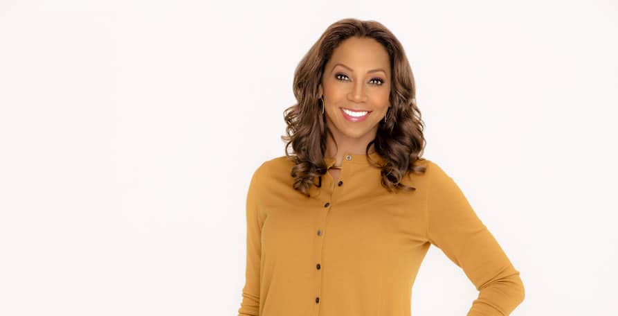 Photo: Holly Robinson Peete Credit: Copyright 2018 Crown Media United States LLC/Photographer: Larsen&Talbert