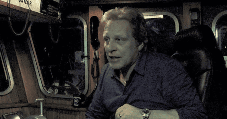 Sig Hansen-Deadliest Catch-https://www.youtube.com/watch?v=F6cwxgzt0v0