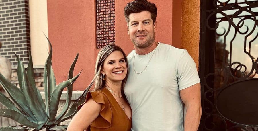 Aunt Kiki Mills, Uncle Dale Mills Instagram