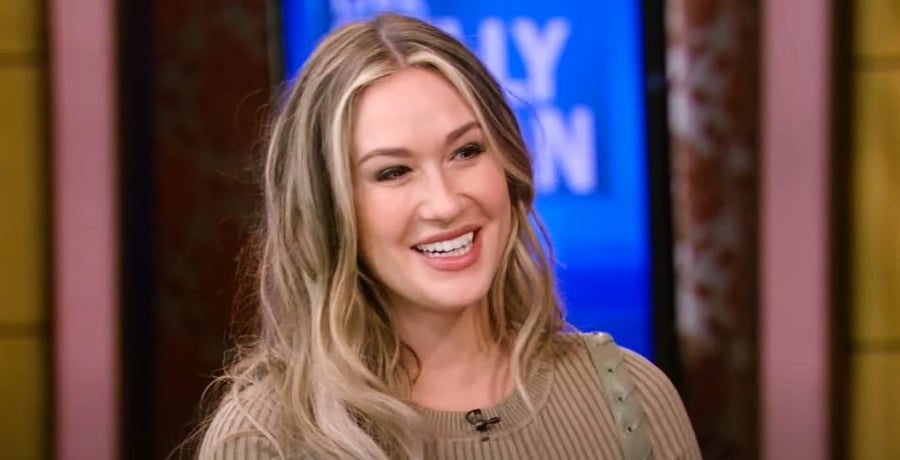 Rachel Recchia via youTube 8