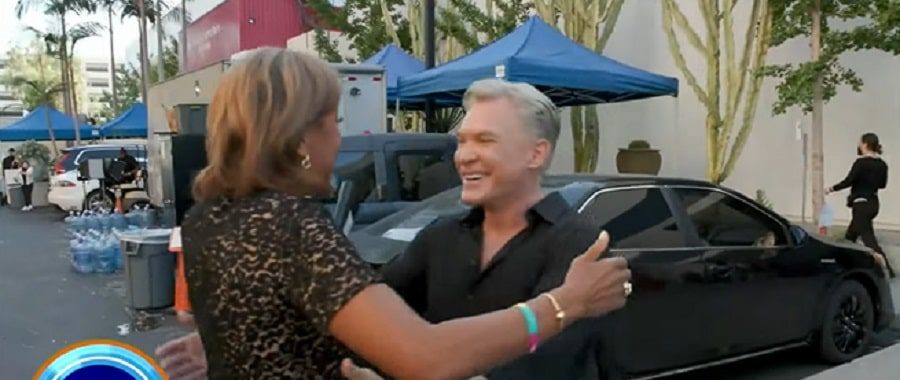 Robin Roberts & Sam Champion Embrace At DWTS [GMA | YouTube]