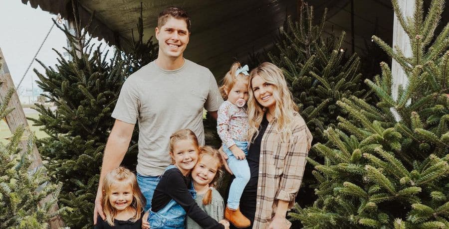 Alyssa Webster - Instagram - Bringing Up Bates