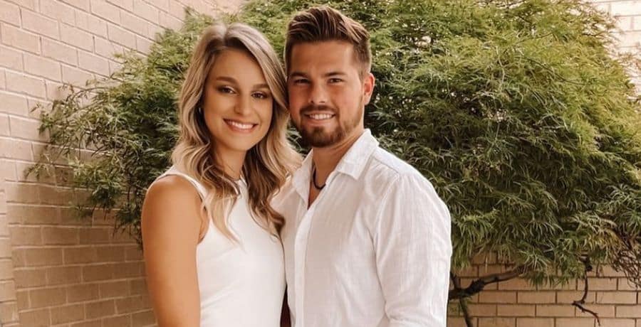 Lydia Romeike & Trace Bates - Instagram