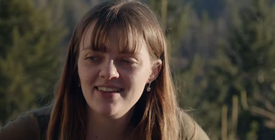 Raiven Brown on Alaskan Bush People - episode screencap