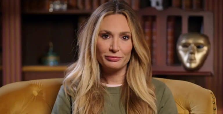 Kate Chastain [Peacock]