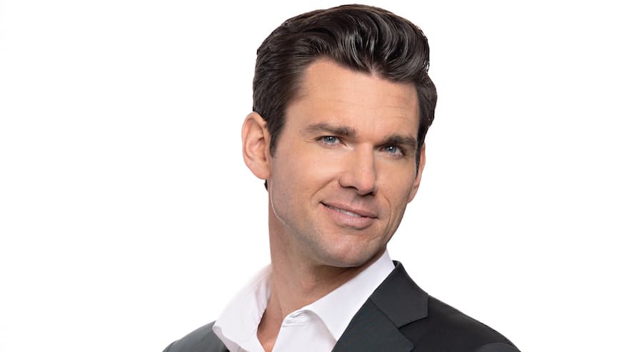 Photo: Kevin McGarry Credit: ©2022 Hallmark Media/Photographer: Sven Boecker