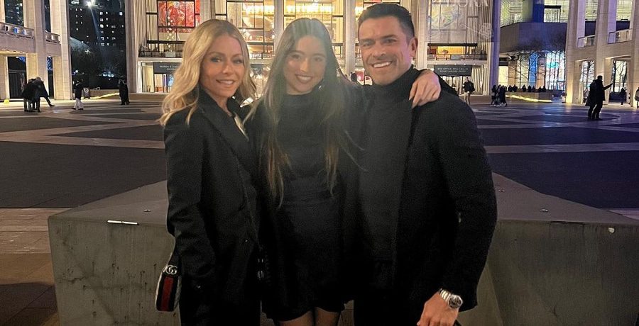 Mark Consuelos Kelly Ripa Lola Consuelos Instagram