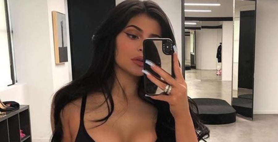 Kylie Jenner Wears Black Crop Top [Source: Kylie Jenner - Instagram]