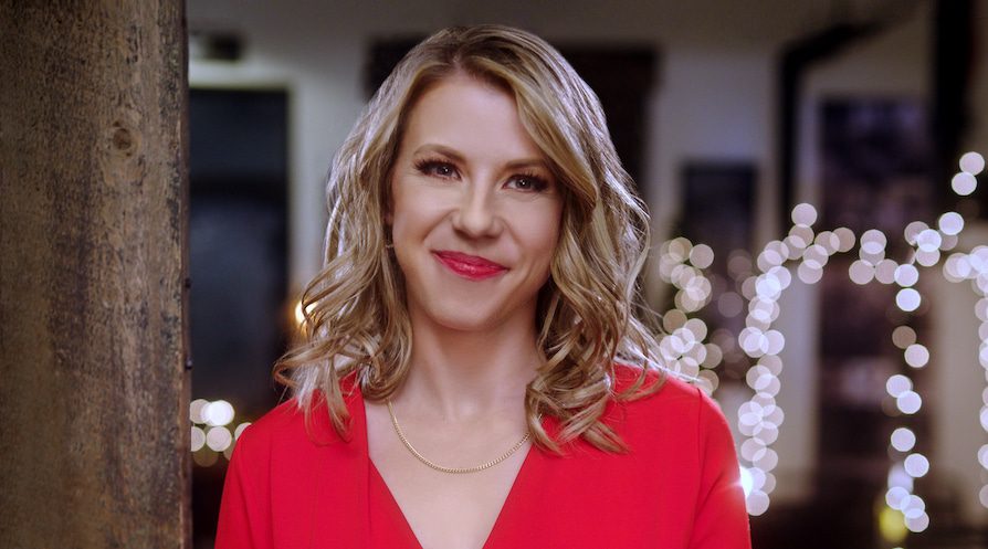 Jodie Sweetin-Hallmark mystery Photo: Jodie Sweetin Credit: ©2022 Hallmark Media/Photographer: HYBRID, LLC
