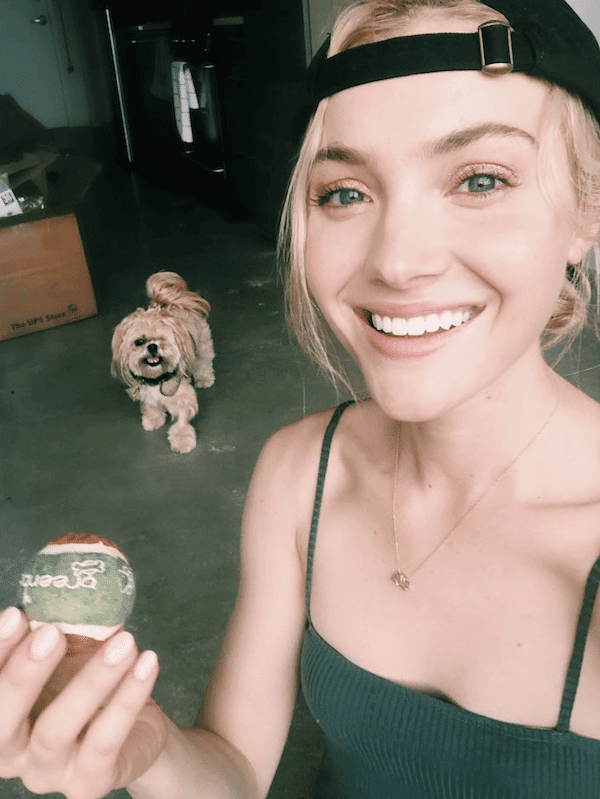Skyler Samuels-https://www.instagram.com/p/BjauDj8lsuV/