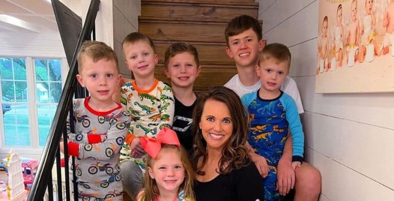 Courtney Waldrop Instagram - Sweet Home Sextuplets