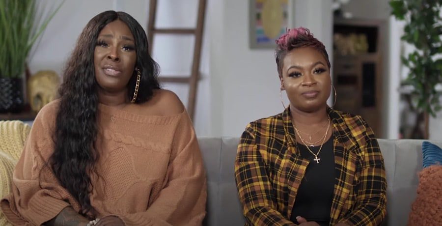 Vee, Ashley/Extreme Sisters/YouTube