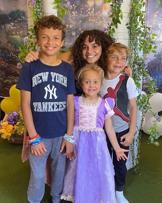 Sienna Ribeiro, Alfonso Ribeiro Jr., Anders Ribeiro, and Ava Ribeiro from Instagram